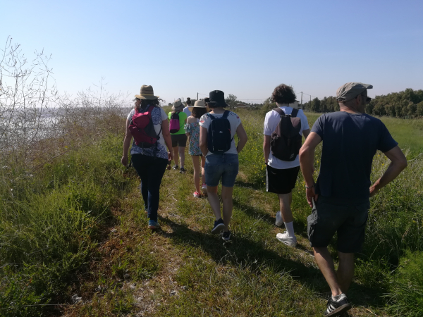 En avant et ensemble sur les chemins.