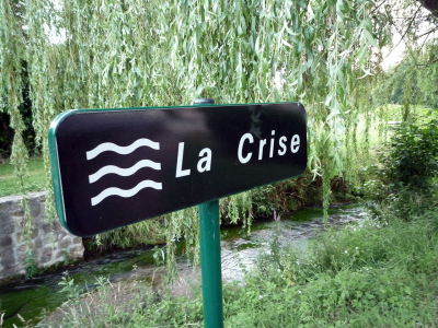 La crise, la tête la première !